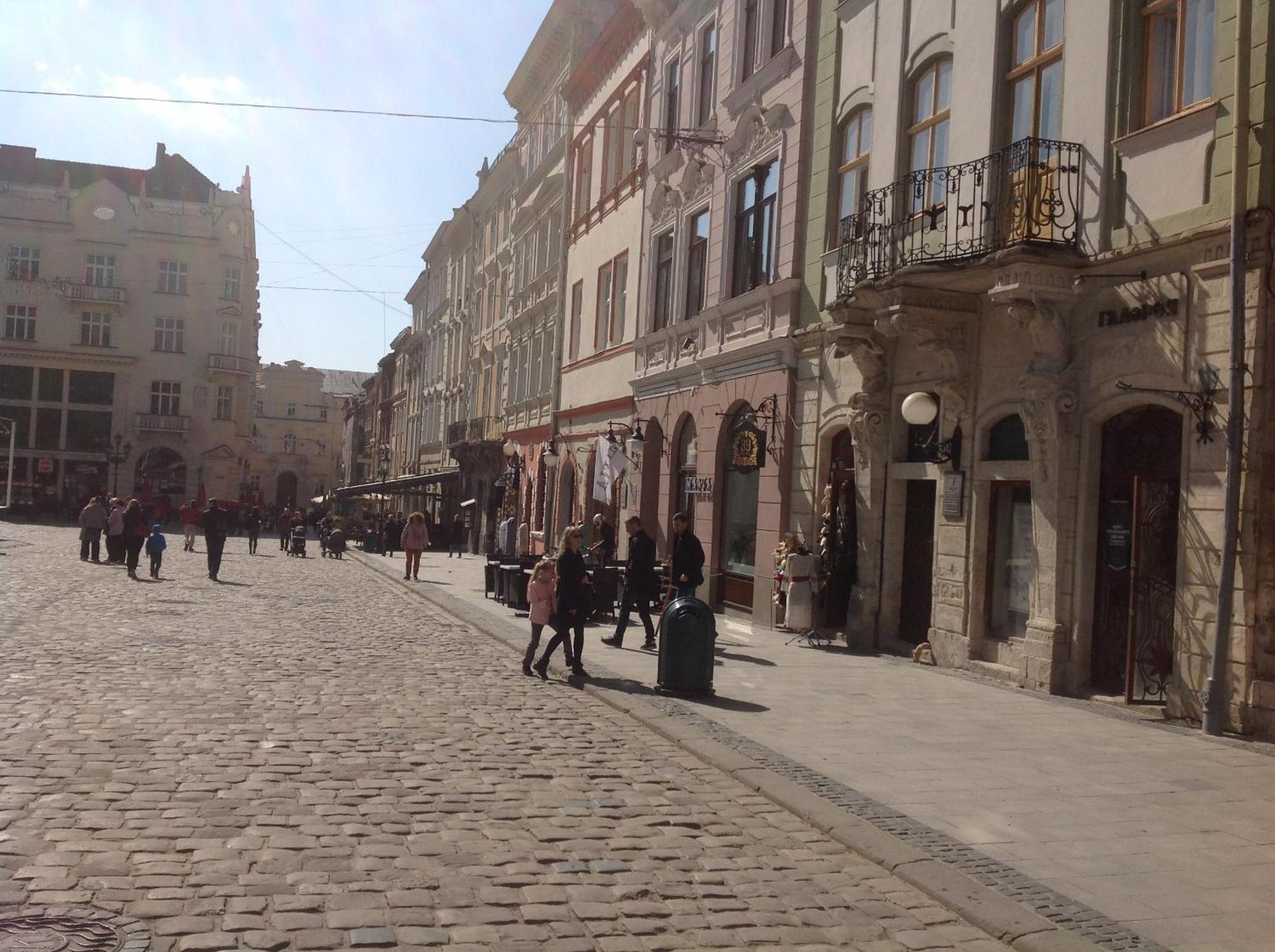 Apartments On Plocsha Rynok 40 Lviv Exterior foto